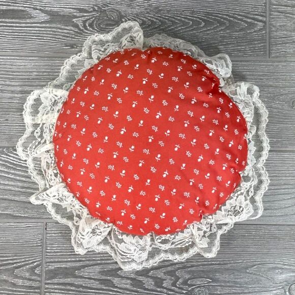 Vintage Burnt Red Orange 9" Round Throw Pillow White Floral Pattern Lace Edge - Picture 2 of 10